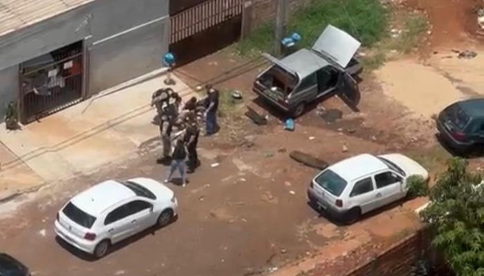 Policiais prendem ladrões de carro com auxílio de helicóptero da PMPR